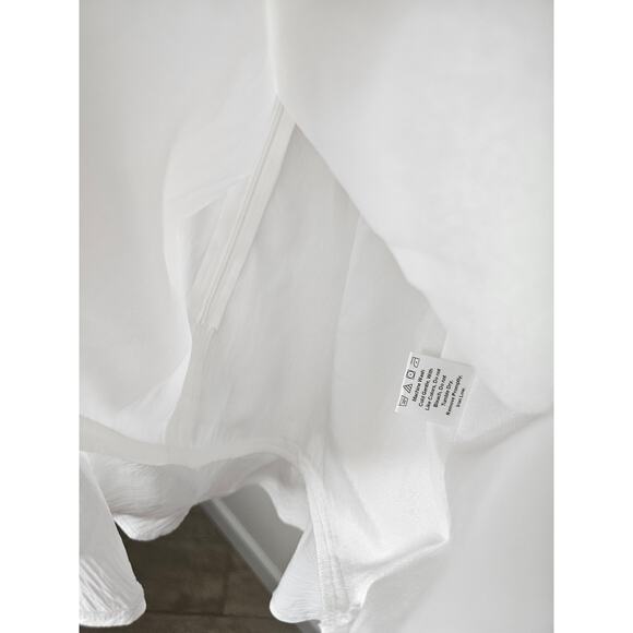 NWT Hello Molly White Cut Out Dress Bride/ Shower/ Bachelorette Size  6 - Picture 14 of 16